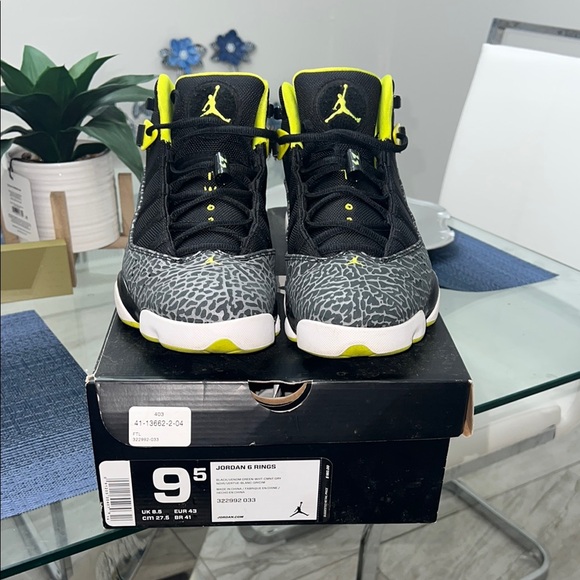 Jordan 6 Rings - Picture 5 of 6